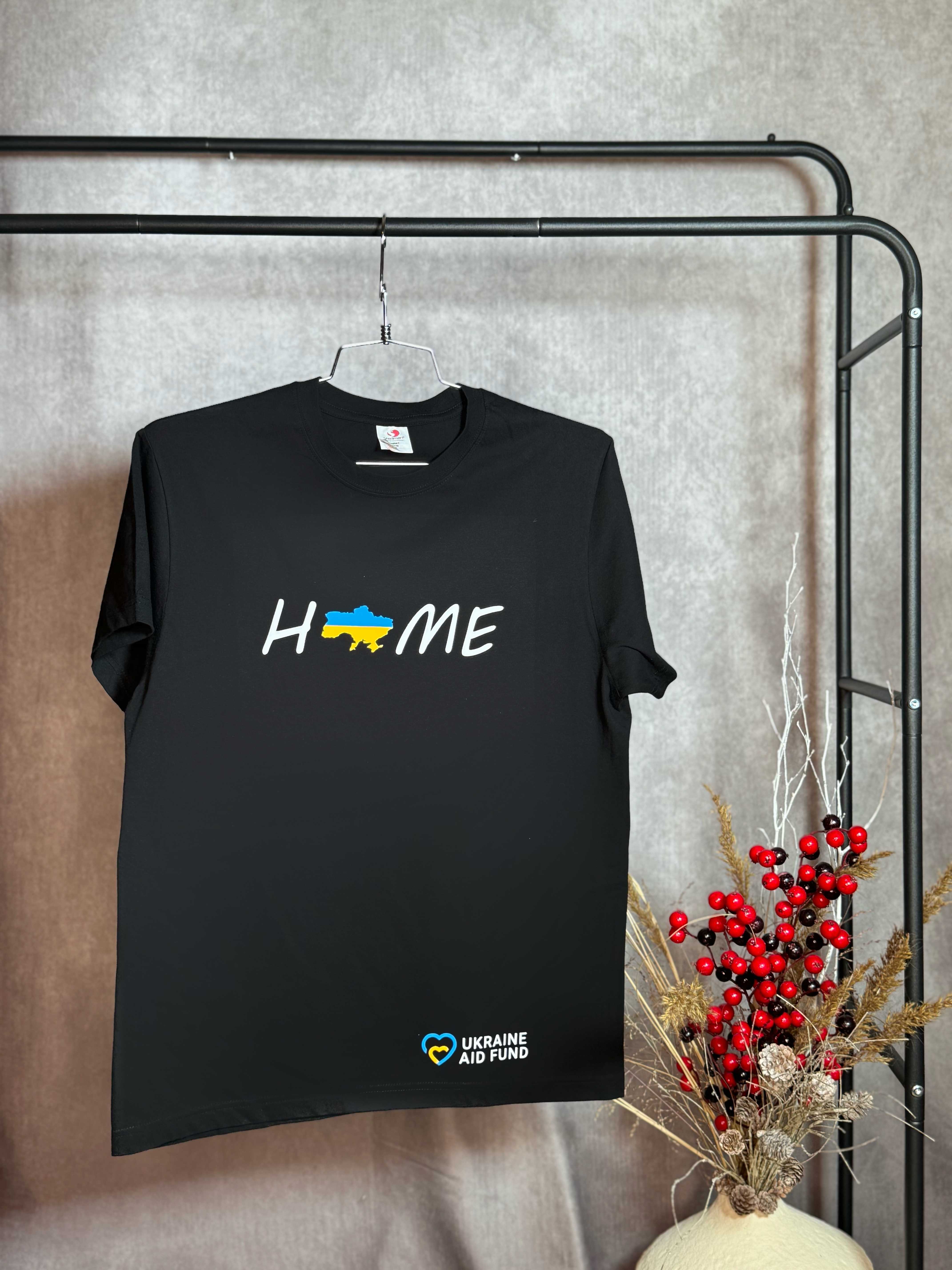 Unisex t-shirt 'HOME'