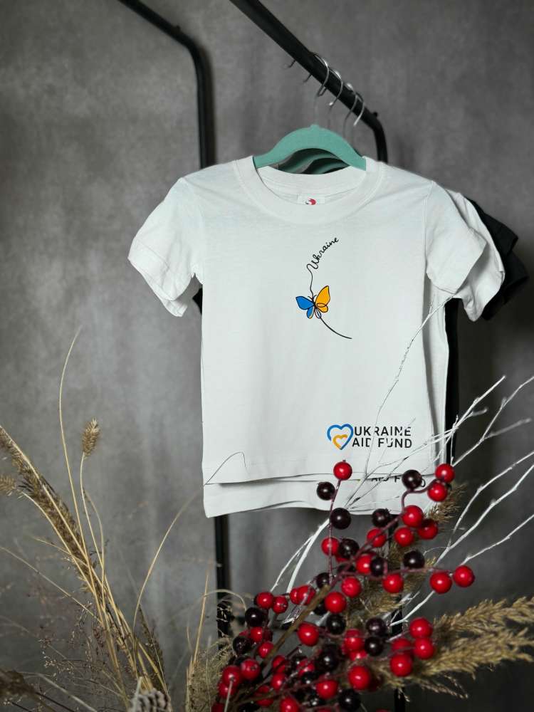 Kids' t-shirt 'Butterfly'